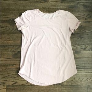 Lululemon light pink tee